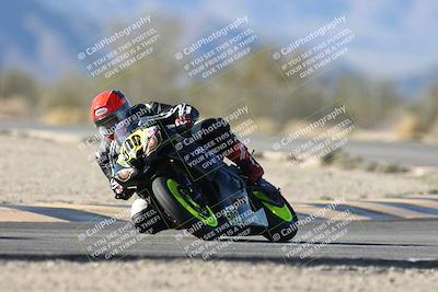 media/Dec-07-2025-CVMA (Sun) [[3e7d2de5dc]]/Race 12- Formula 40 MW and LW/